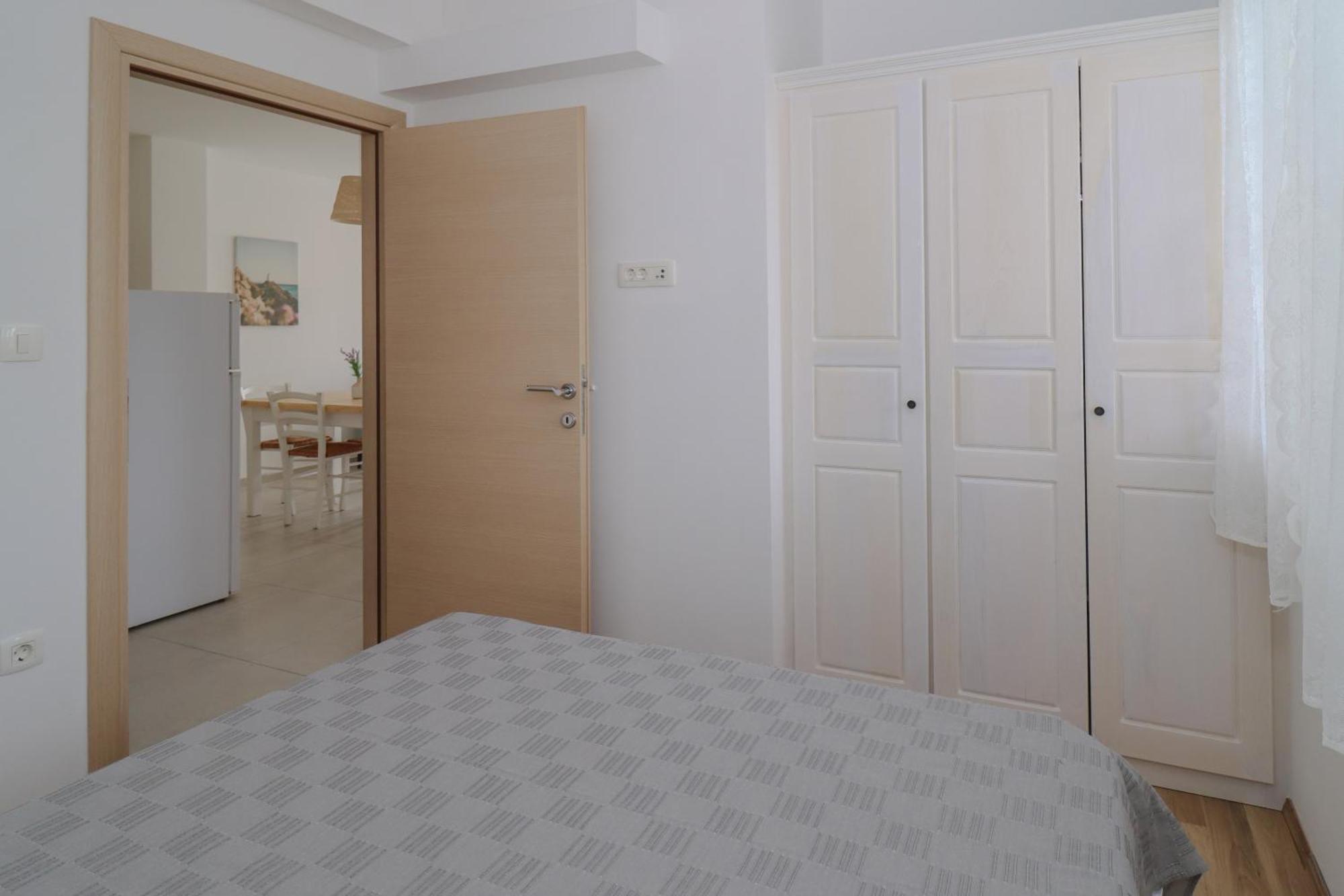 Apartment Laura Brodarica (Sibenik-Knin)